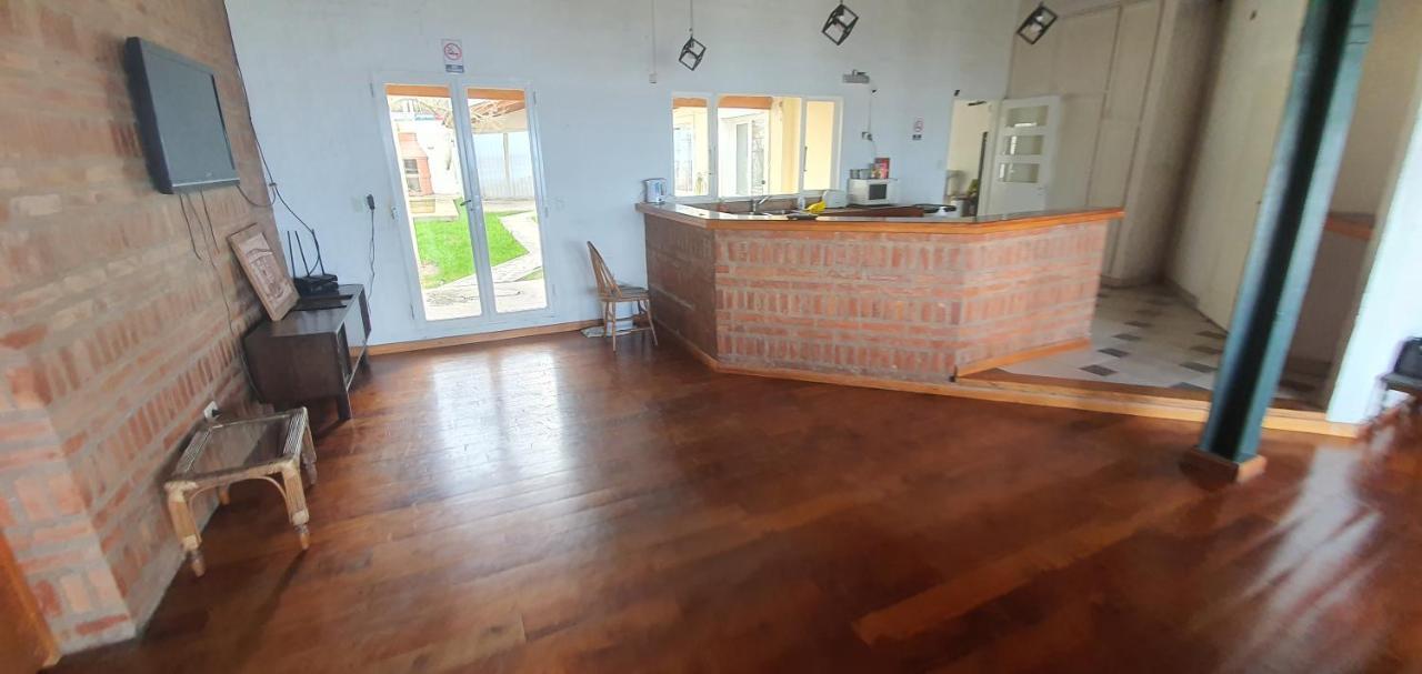 Hôtel La Veleta à Puerto Madryn Extérieur photo